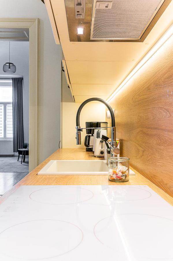 Center Apartment Mlynska Kosice With Private Parking Exterior photo